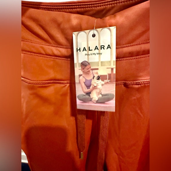 Halara Women's Terracotta Jogger Pants NWT - Picture 8 of 8